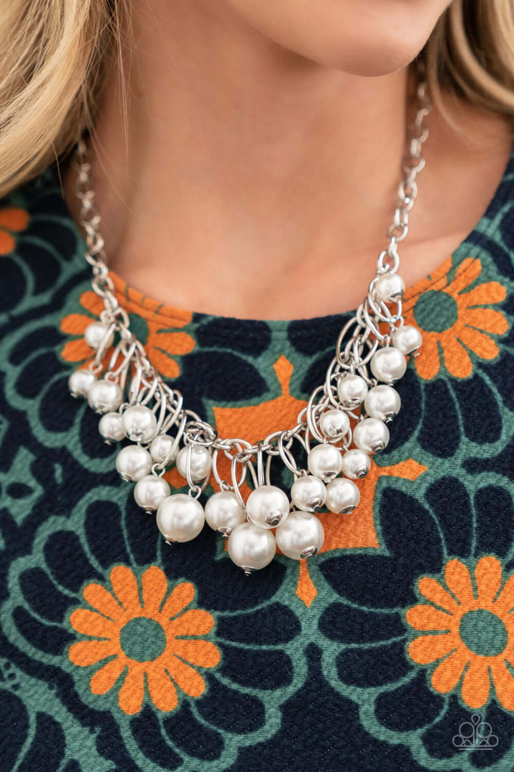 Paparazzi Necklace ~ Powerhouse Pose - White $5 Jewelry with Janet Morgan Jewelry