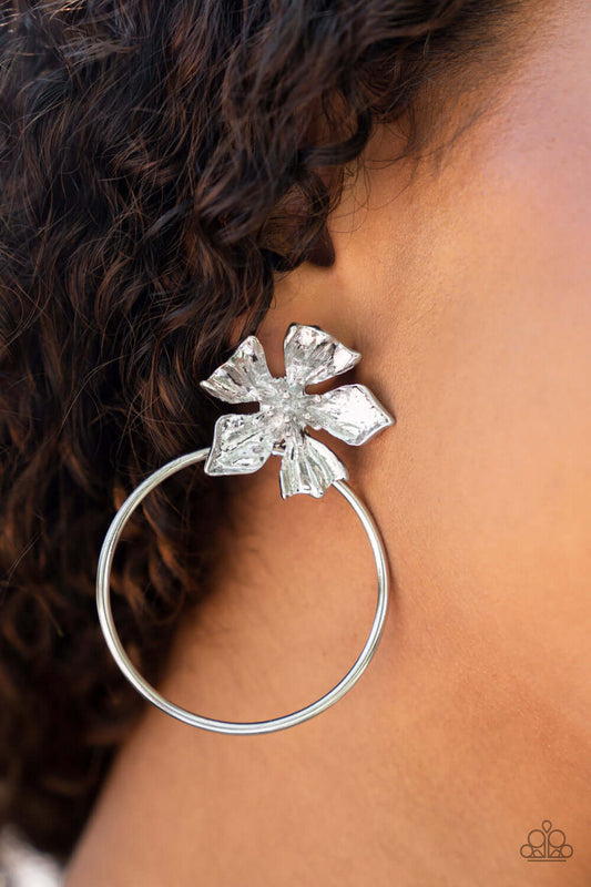 Life of the Party - August Buttercup Bliss Floral Earrings $5 Jewelry with Janet Morgan Earrings