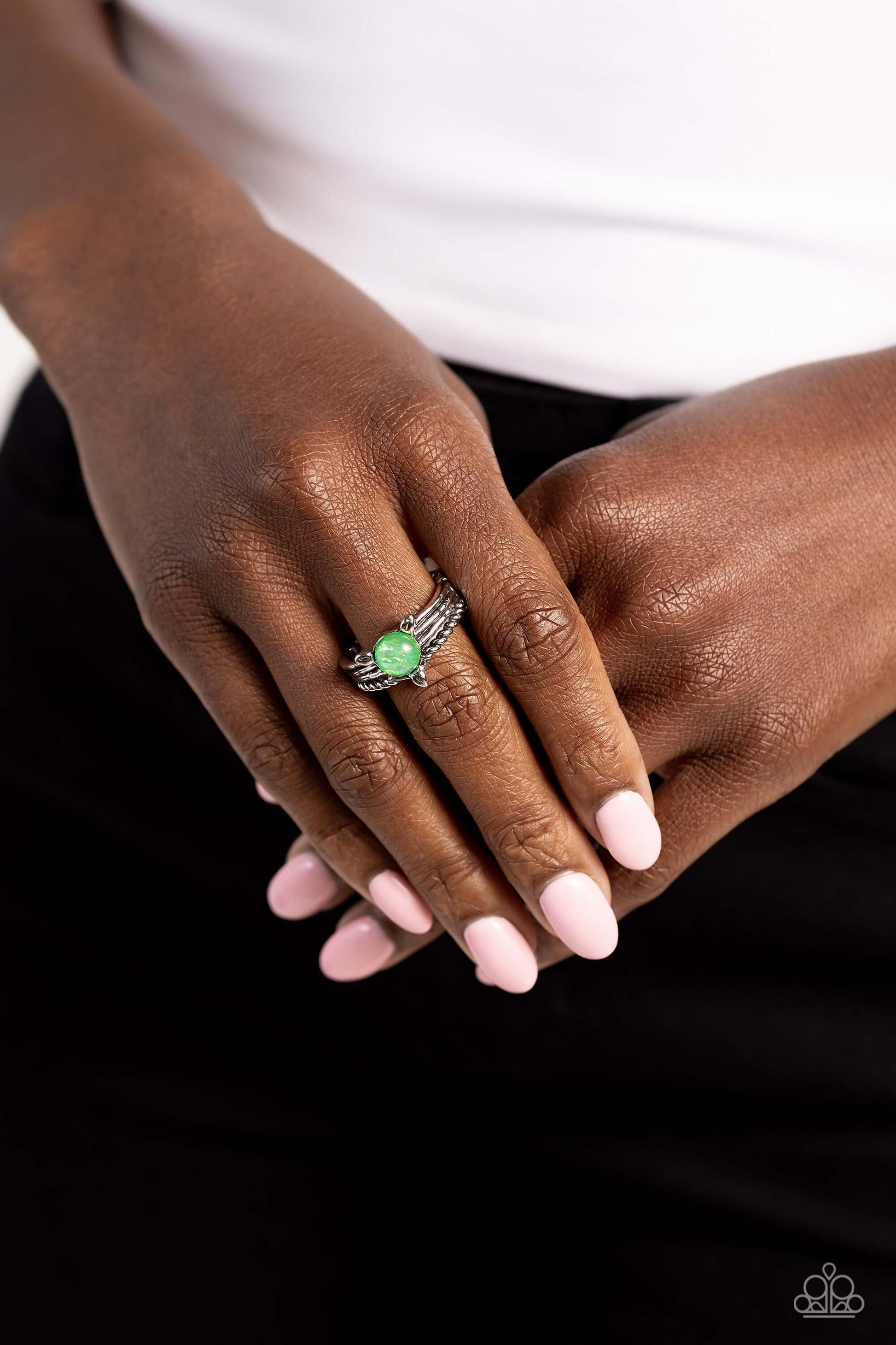 Sinuous Spotlight - Green Paparazzi Ring $5 Jewelry with Janet Morgan rings